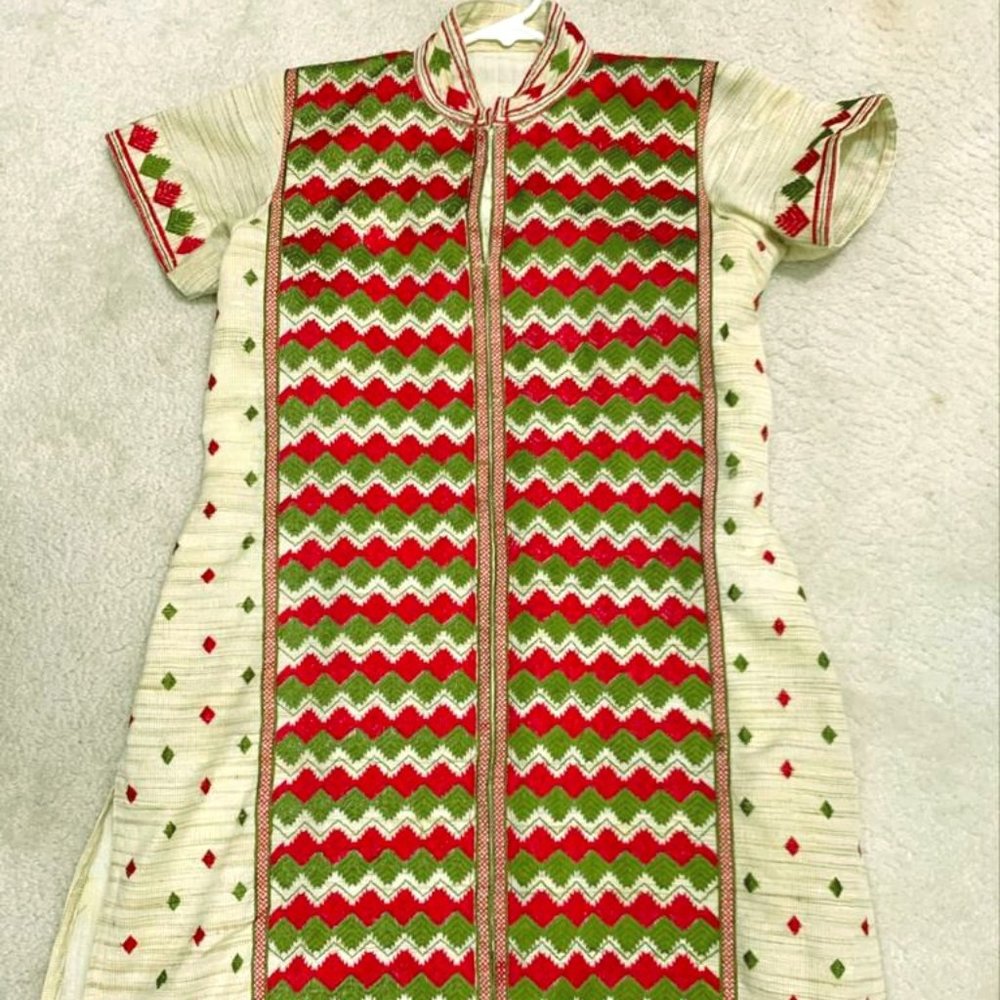 Short sleeved tunic with elaborate embroidery work